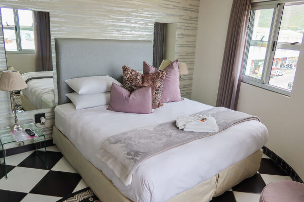 Luxury Bedroom 2 Luxury Bedroom 2